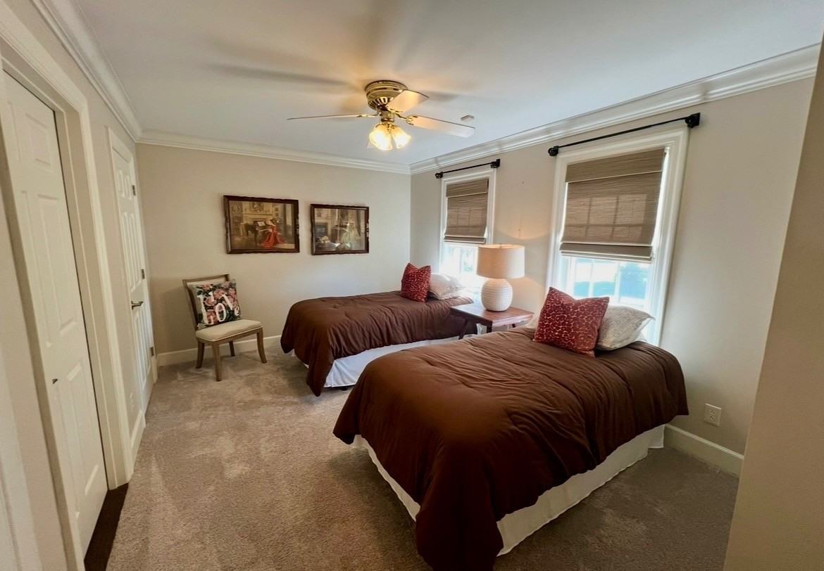 243 Kate Dr - Photo 5 of 20