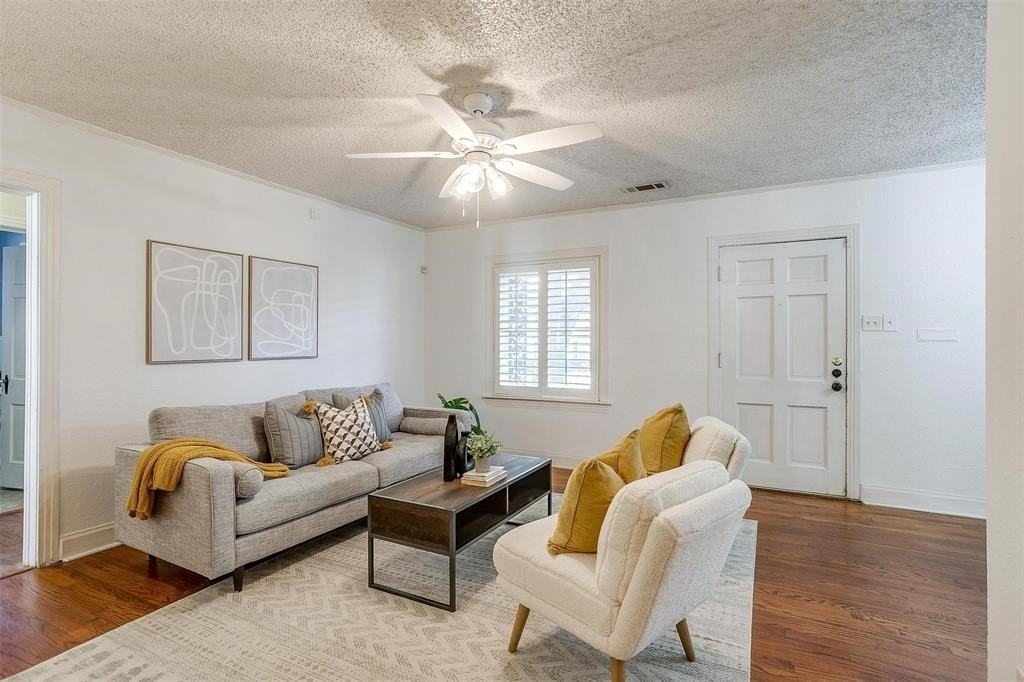 3824 Birchman Ave - Photo 7 of 34