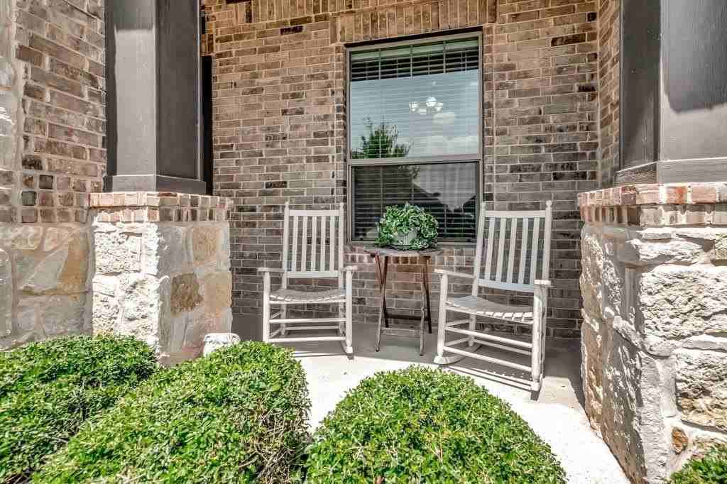 324 Sugar Creek Ln - Photo 3 of 36