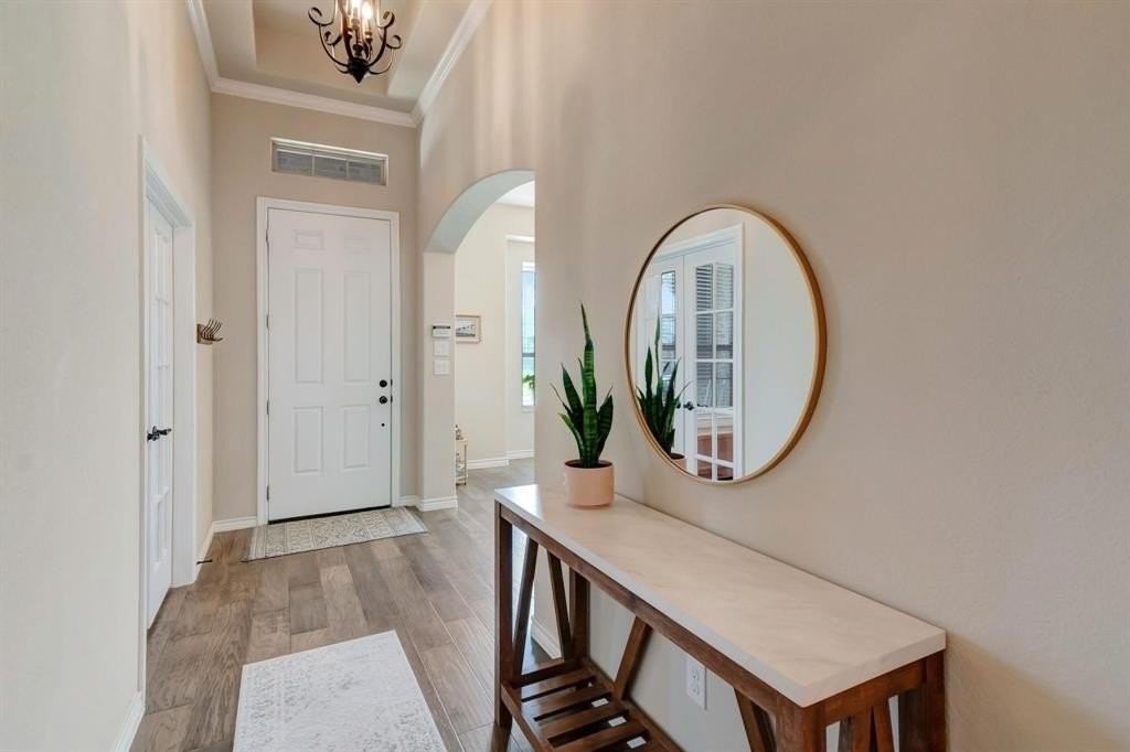 324 Sugar Creek Ln - Photo 5 of 36