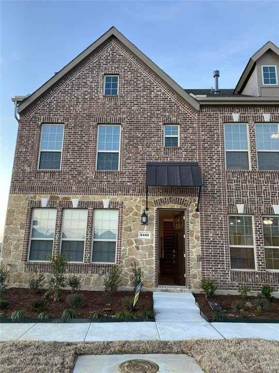 2401 Siskiyou St - Photo 5 of 24