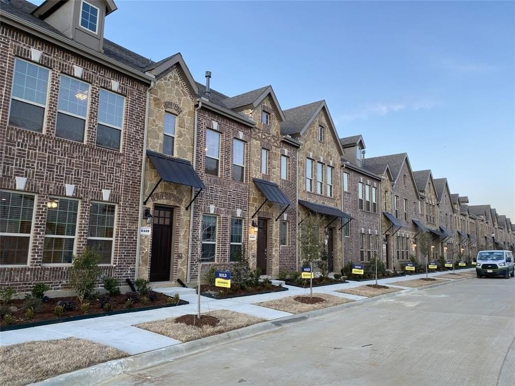 2401 Siskiyou St - Photo 6 of 24