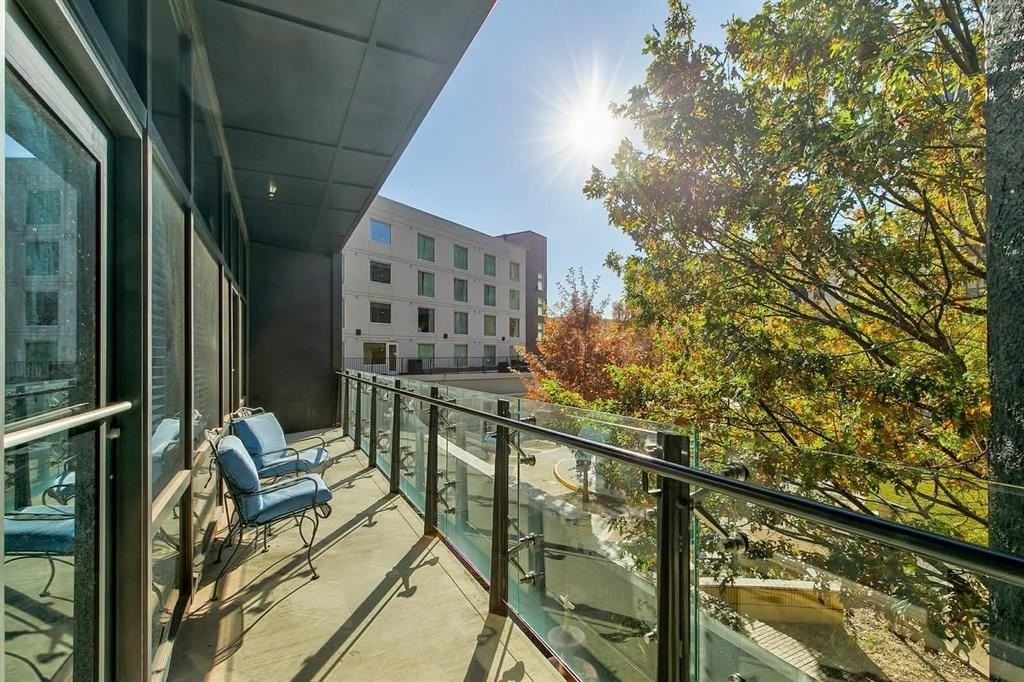 1006 Houston St #300 - Photo 4 of 19