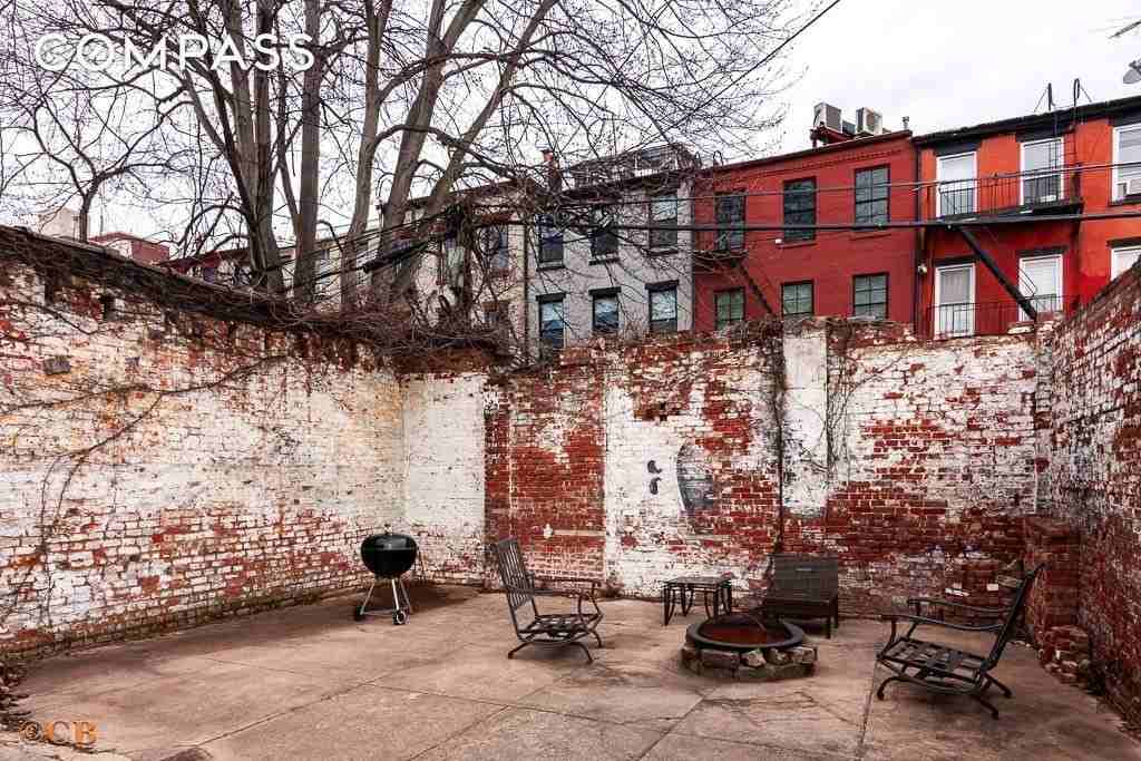 149 Van Buren St - Photo 5 of 6