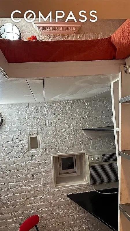 415 W 46th St #1B - Photo 5 of 21