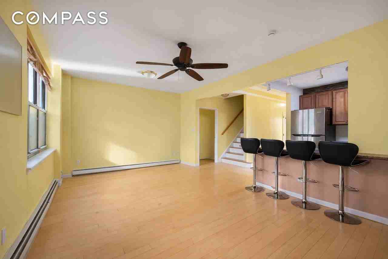 415 E 160th St #1 - Photo 4 of 16