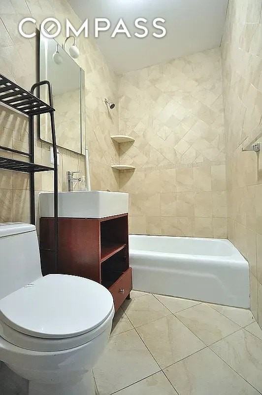 422 Amsterdam Ave #2A - Photo 6 of 10