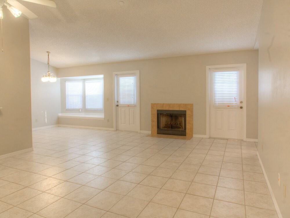 9324 Pavillion Dr - Photo 2 of 14