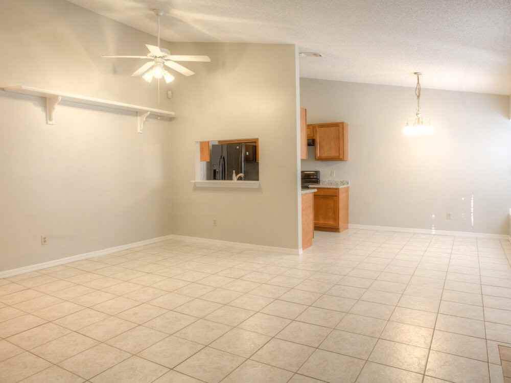 9324 Pavillion Dr - Photo 4 of 14