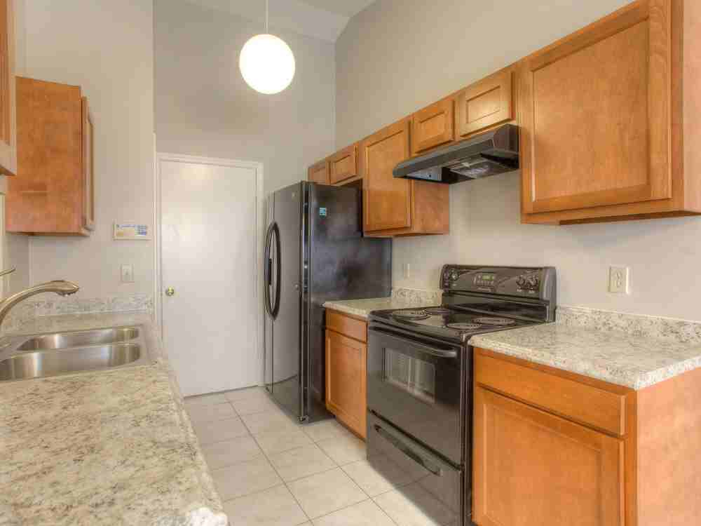 9324 Pavillion Dr - Photo 6 of 14