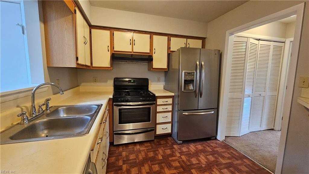 13 Treefern Pl - Photo 5 of 15