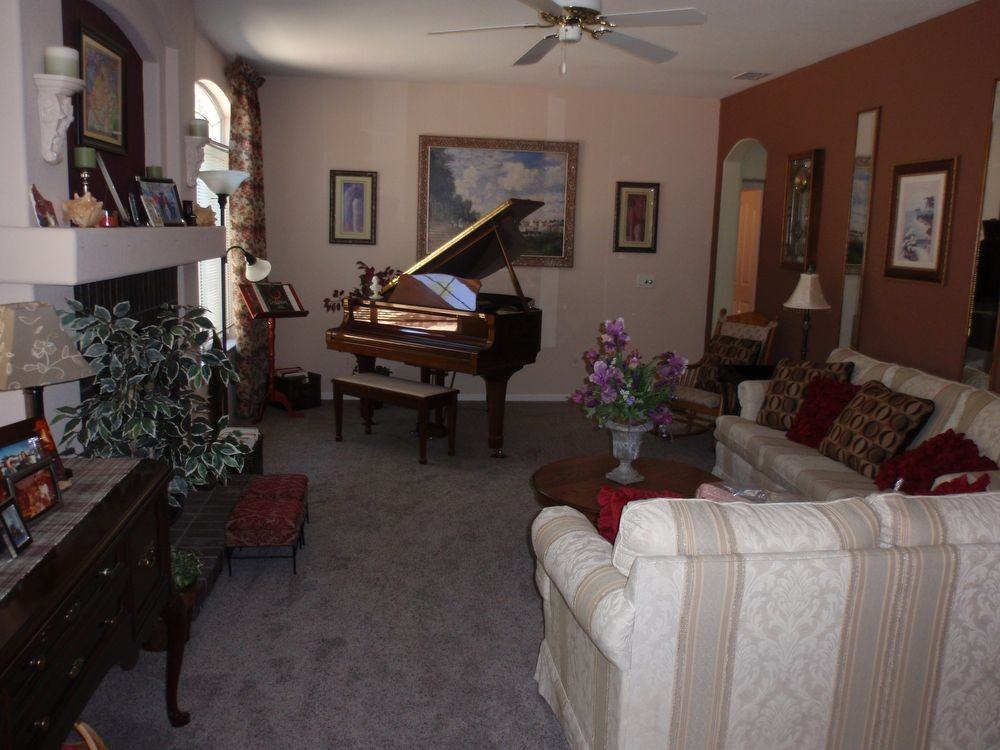 1140 Bramble Ln - Photo 3 of 18