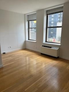 37 Wall St #2Q - Photo 2 of 9