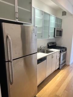 37 Wall St #2Q - Photo 4 of 9