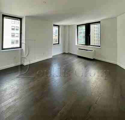 Maiden Ln #323 - Photo 2 of 6