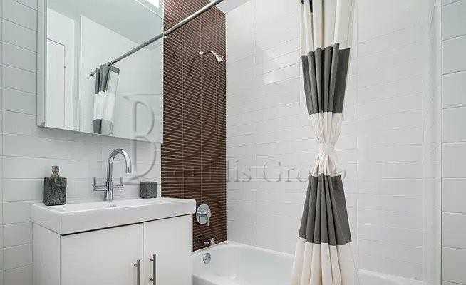 Exchange Pl #18-07 - Photo 5 of 6