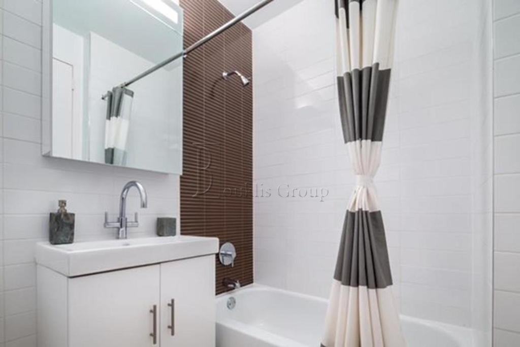 Exchange Pl #39-05 - Photo 7 of 7