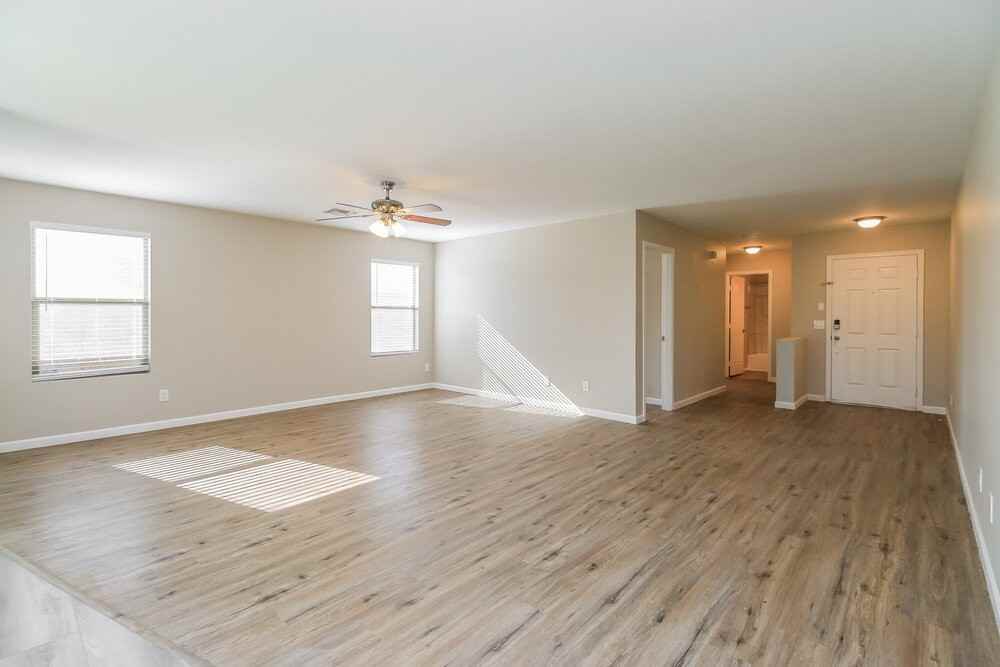 2468 E Palm Beach Dr - Photo 3 of 16