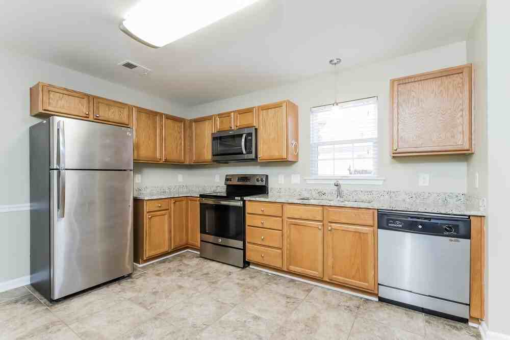 5798 Misty Hill Cir - Photo 7 of 17