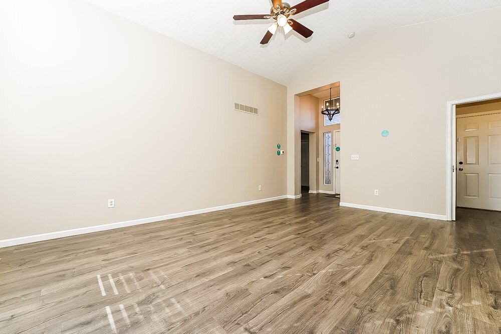 21514 Needles Ln - Photo 5 of 18