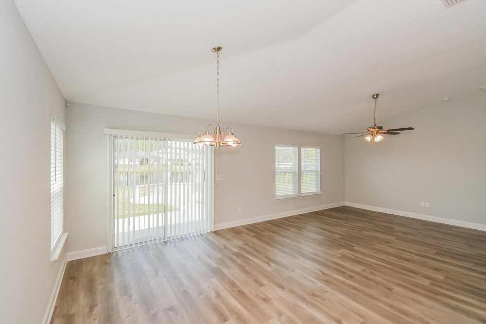 683 Trellis Bay Dr - Photo 7 of 16