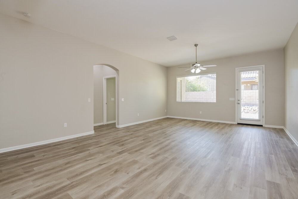 7129 W Dupont Way - Photo 4 of 16