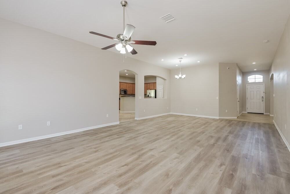 7129 W Dupont Way - Photo 5 of 16