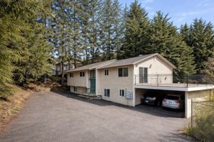 featured image of 260 Sw Clark St #B