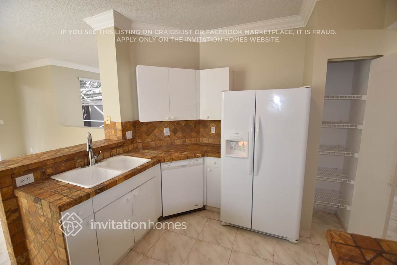 7141 Pigeon Key Way - Photo 5 of 22