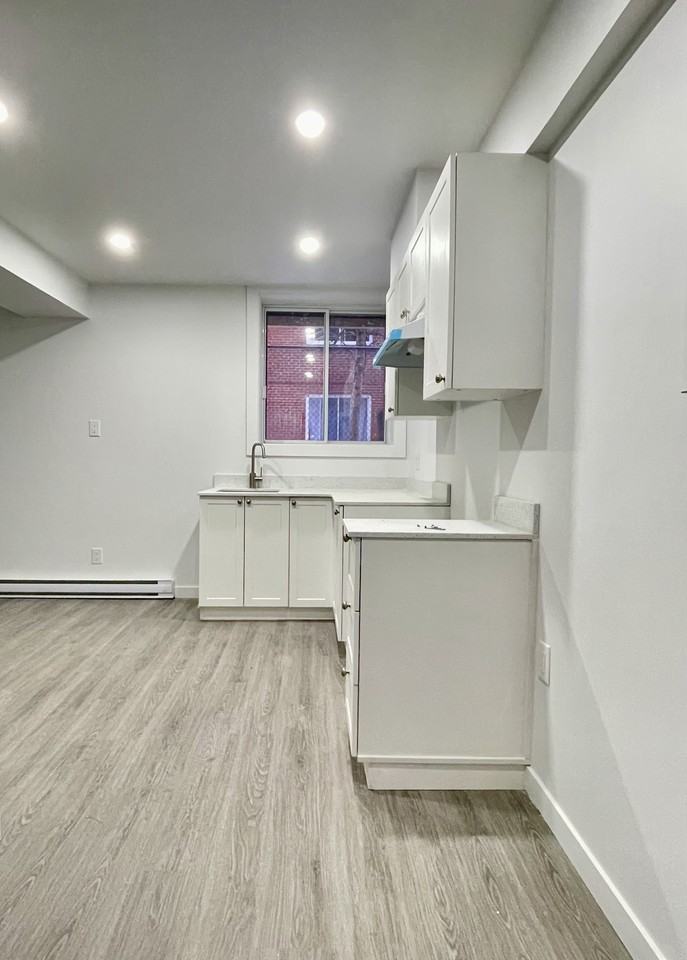 3795 Avenue Saint-Kevin #110 - Photo 4 of 12