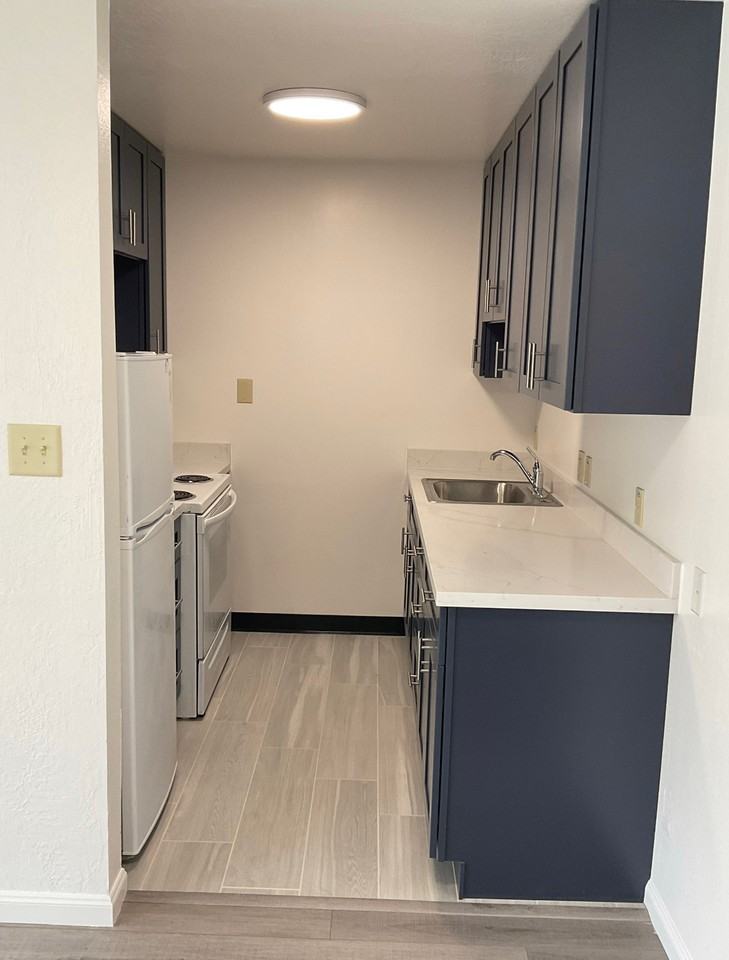 2740 College Ave #105 - Photo 4 of 15