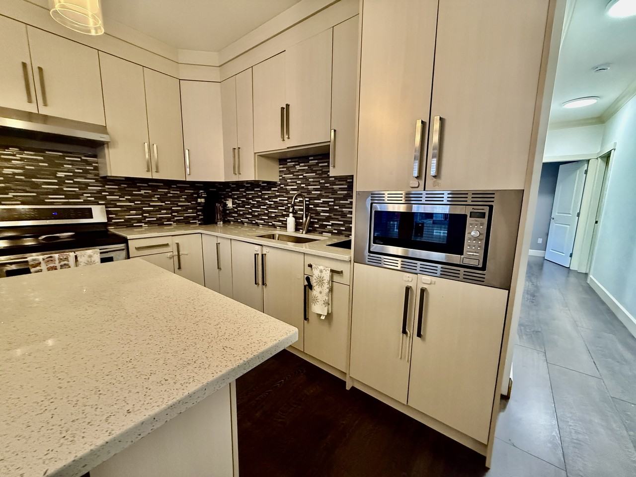 13275 90 Ave Bsmt 2 #BS2 - Photo 3 of 11