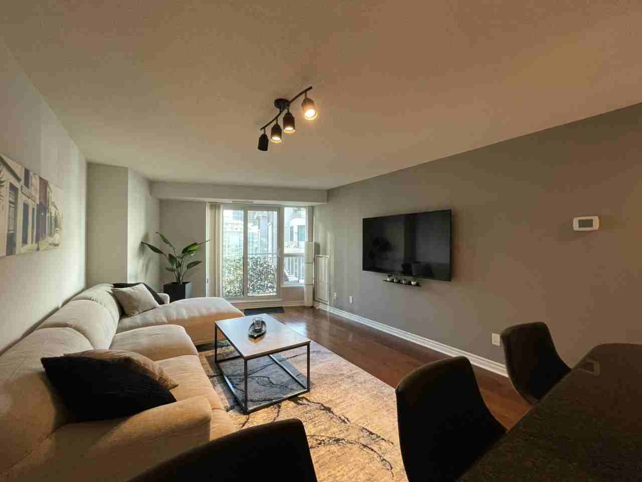 2111 Lake Shore Blvd W #1120 - Photo 5 of 19