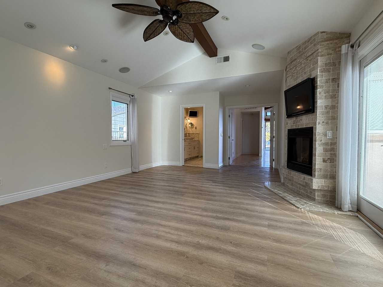 3522 Crown Point Dr #1 - Photo 7 of 17