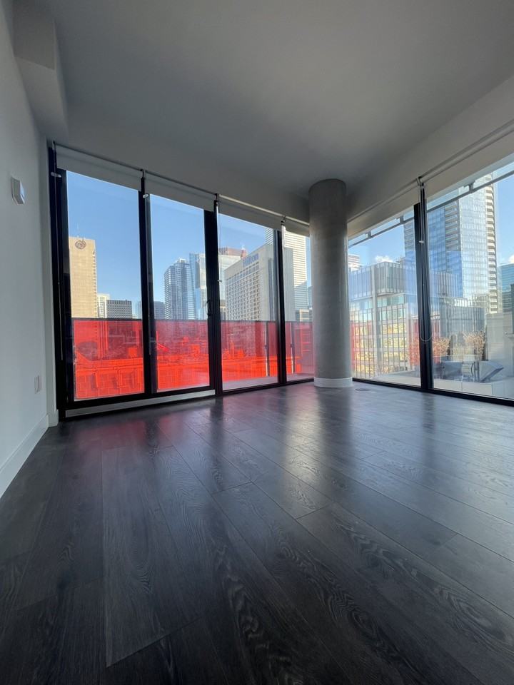 215 Queen St W - Photo 5 of 15