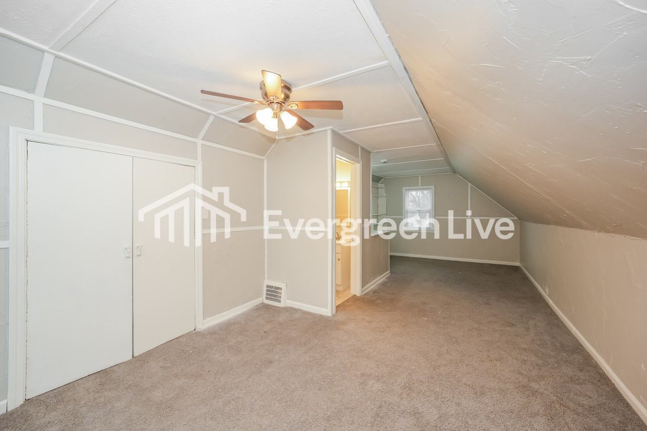 17919 North Blvd - Photo 6 of 15