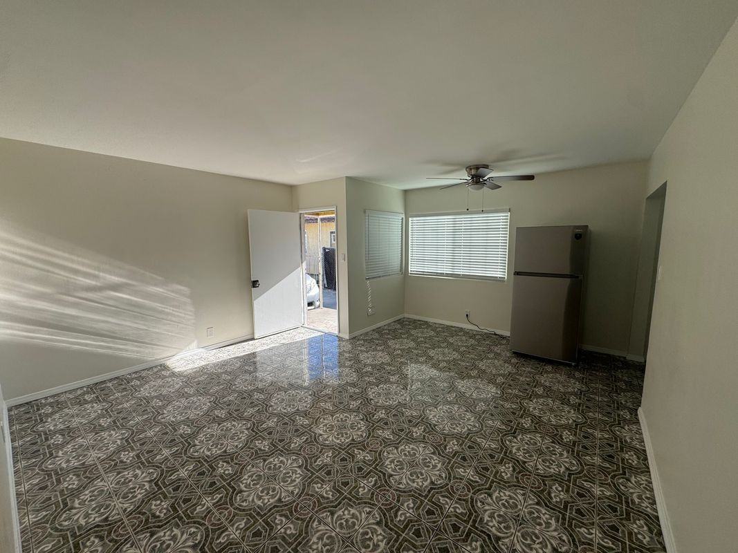 3310 Burton Ave ##C - Photo 2 of 7