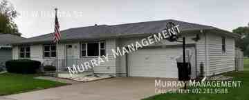 featured image of 1310 W Dakota St