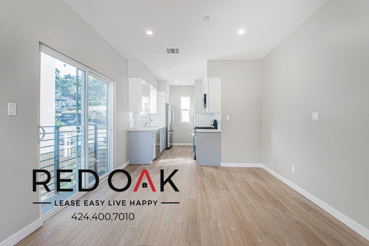 4506 Esmeralda St #3 - Photo 4 of 31