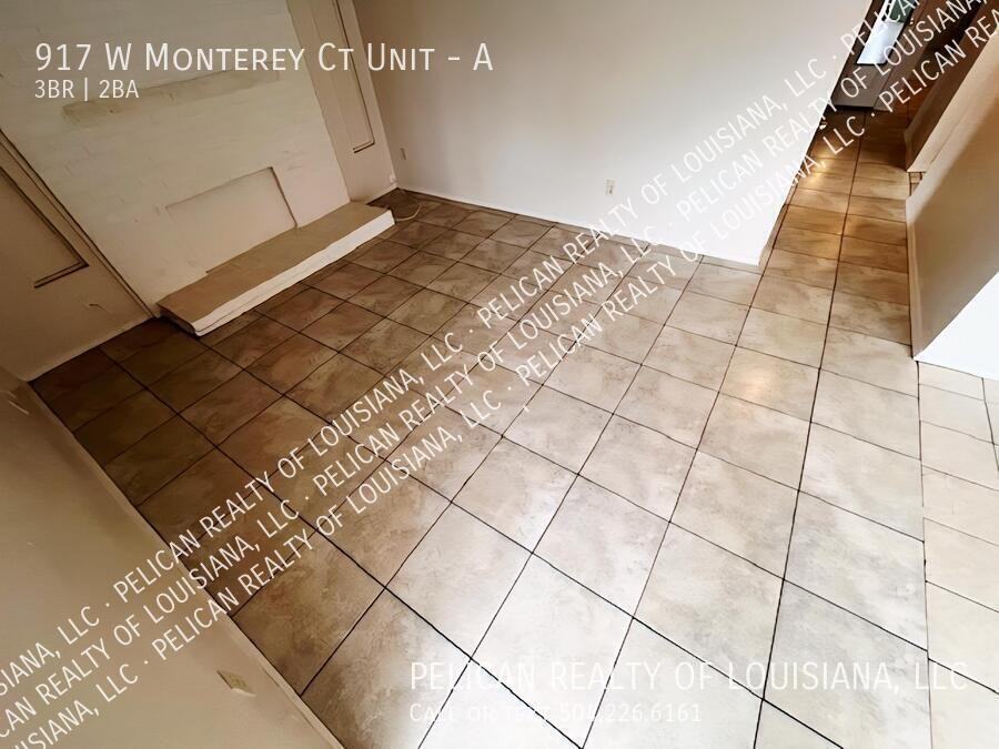 917 W Monterey Ct #A - Photo 2 of 9