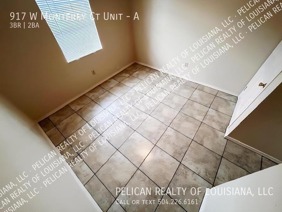 917 W Monterey Ct #A - Photo 3 of 9