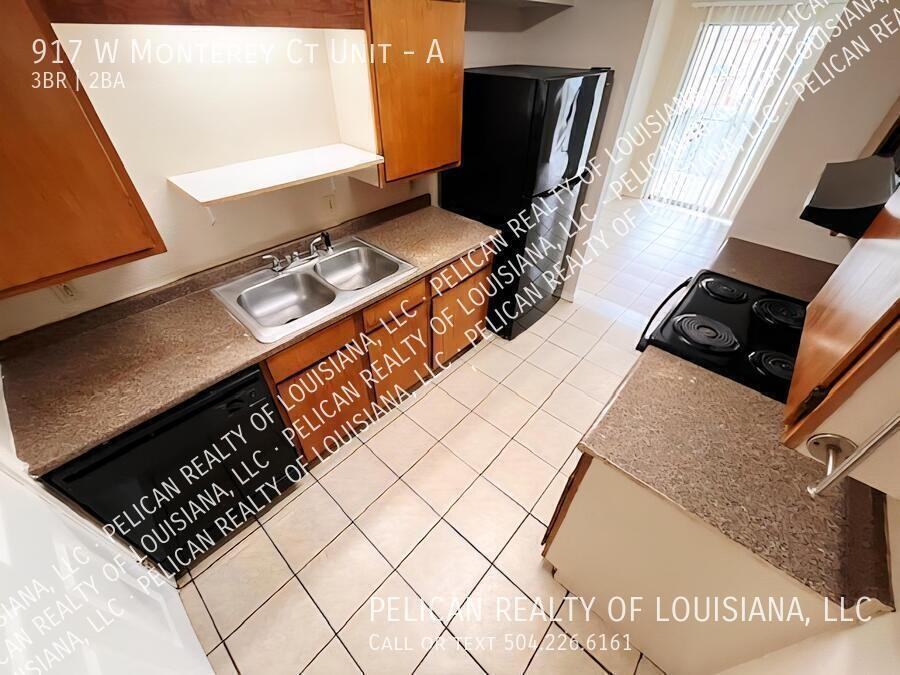 917 W Monterey Ct #A - Photo 6 of 9