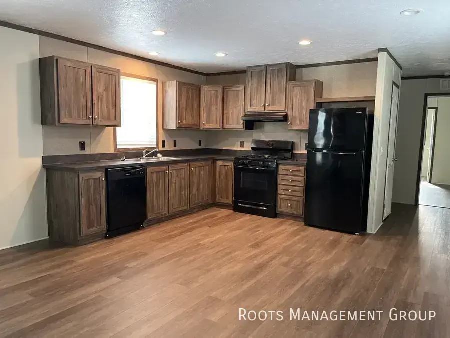 803 Birch Ln #B803 - Photo 2 of 11