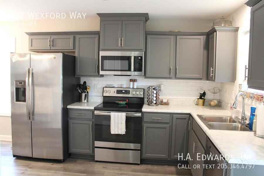 107 Wexford Way - Photo 2 of 37