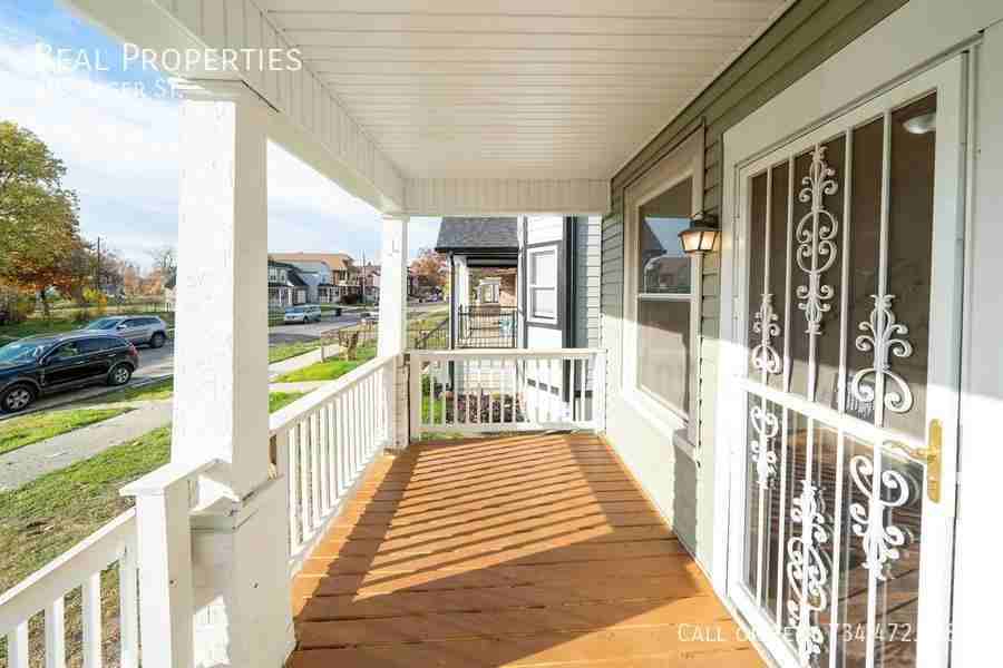 607 Alger St - Photo 4 of 25