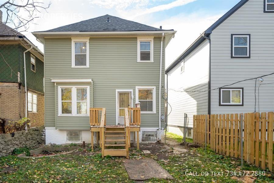 607 Alger St - Photo 6 of 25