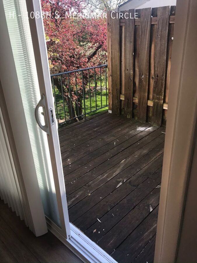 H St - Photo 3 of 11