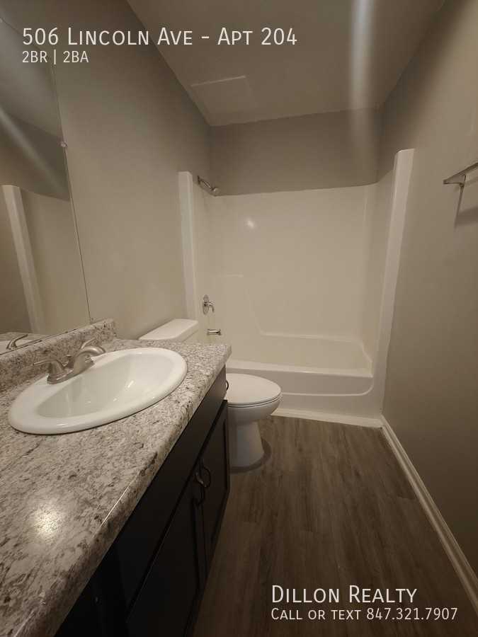 506 N Lincoln Ave #204 - Photo 5 of 11