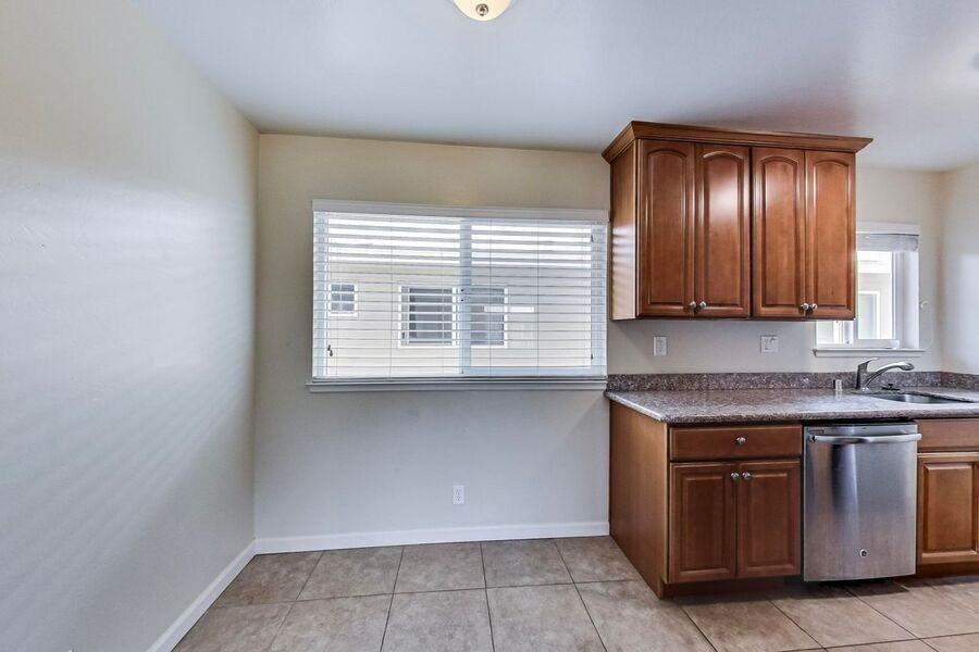 1758 S Grant St #03 - Photo 3 of 23