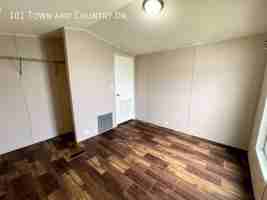 featured image of 101 Town And Country Dr